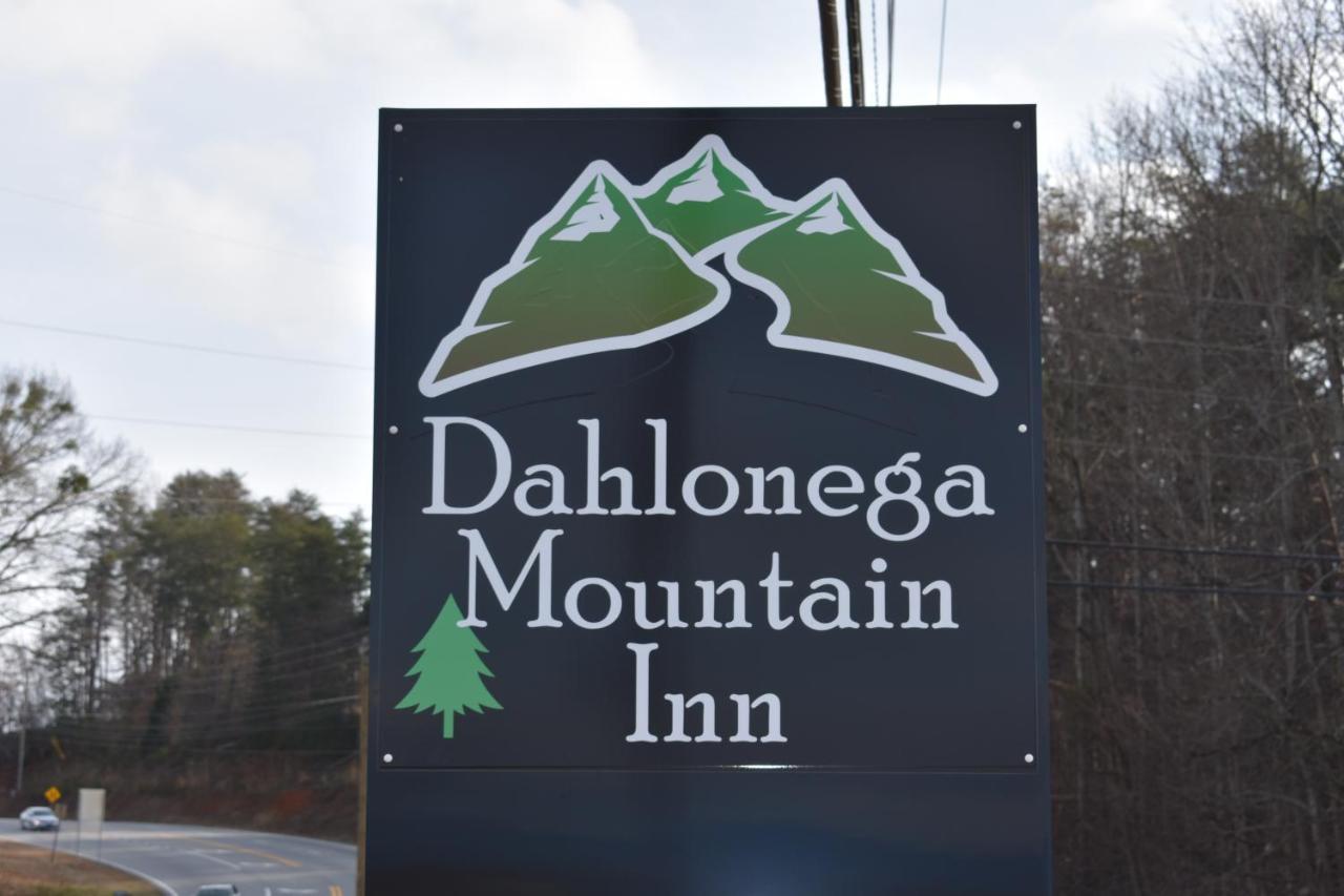 Dahlonega Mountain Inn Екстер'єр фото